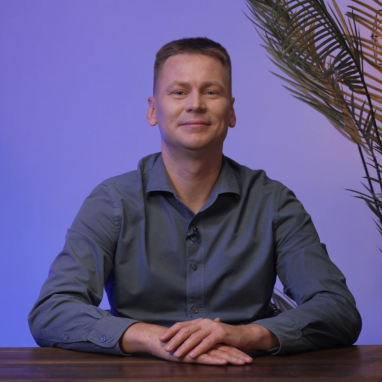 Константин Тарасов